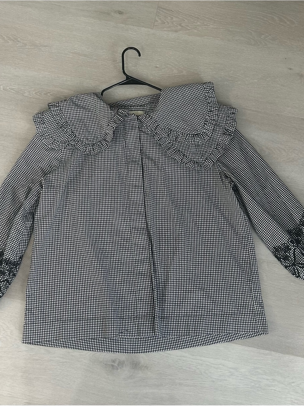 DAMSON MADDER Gingham Ruffle Collar Button-Down Blouse in Black and White - Picture 4 of 5
